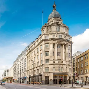Travelodge Road *** London
